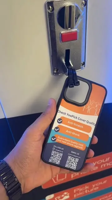 Contrôle qualité d’un étui YooPick à la machine